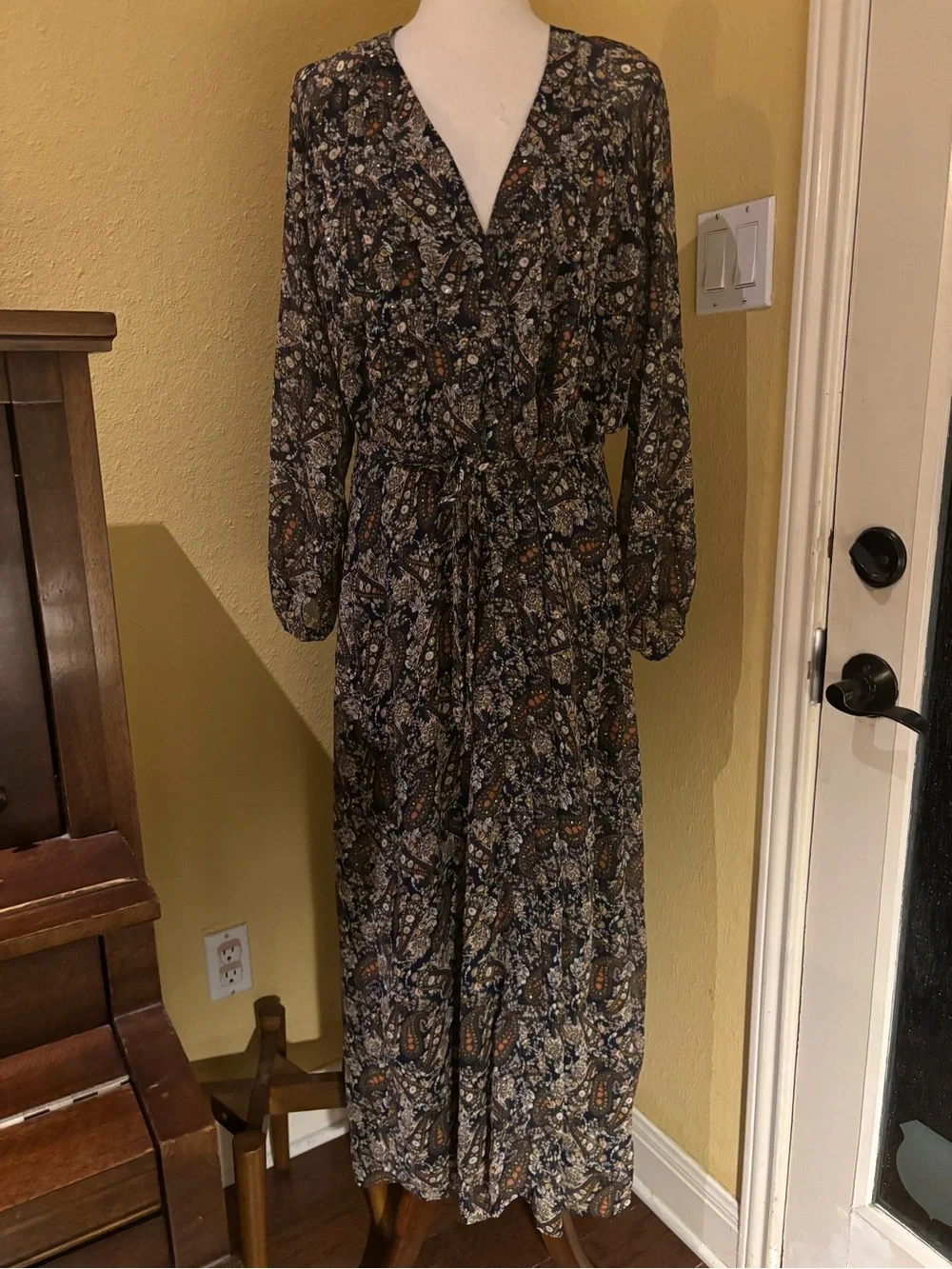 NATURAL LIFE Navy Paisley Tie-Waist Maxi Dress. Large. NWT. - Picture 7 of 10